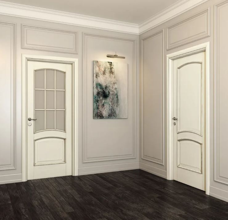 Белые классические двери в интерьере