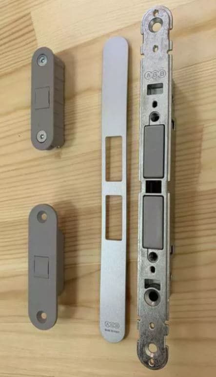 Замок AGB Touch