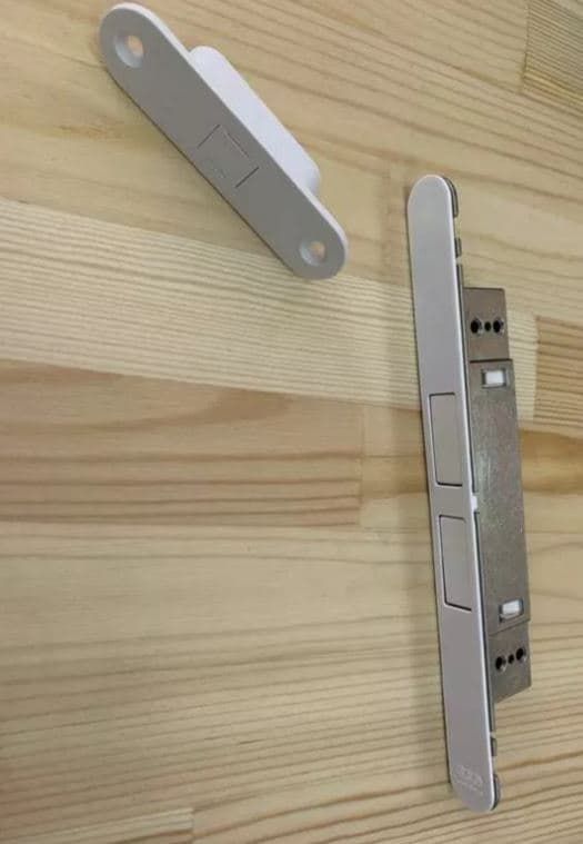 Замок AGB Touch