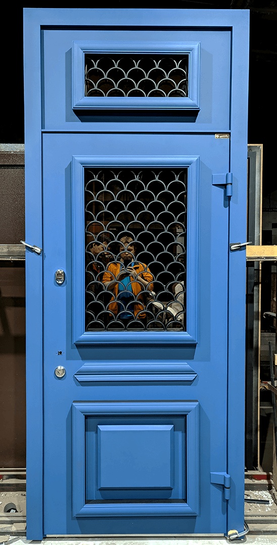 Входные двери Сотмик