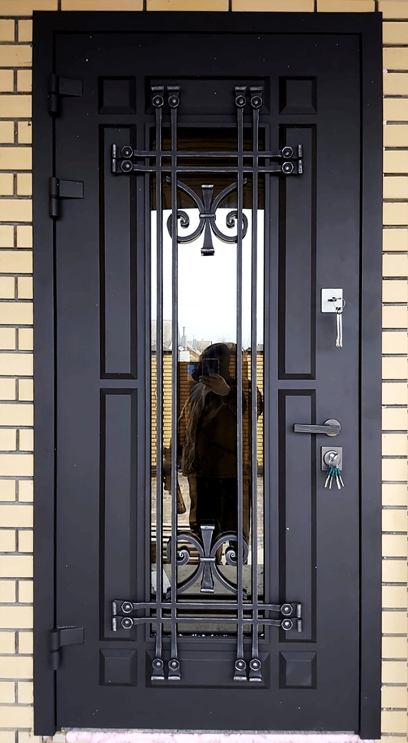 Входные двери Сотмик