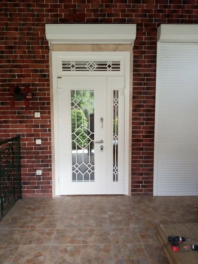 Входные двери Сотмик