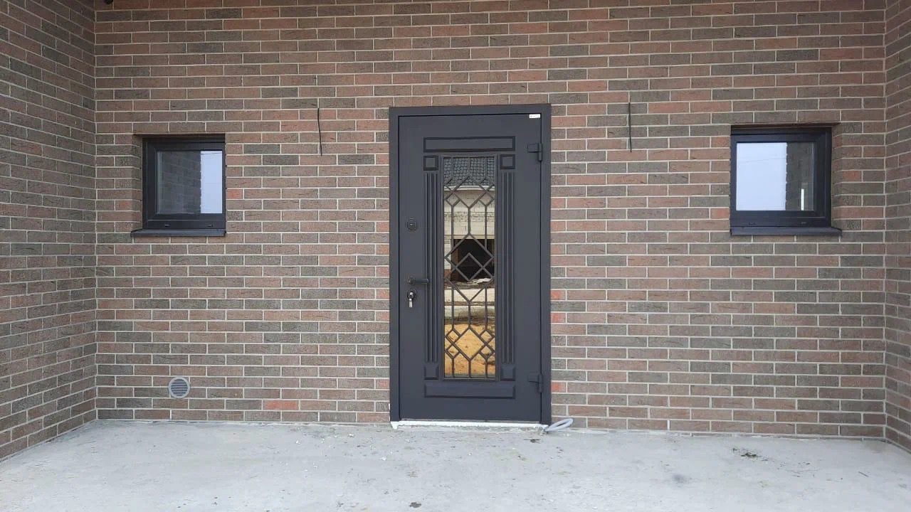 Входные двери Сотмик